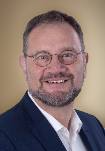 Porträt von Dr. Oliver Hafner